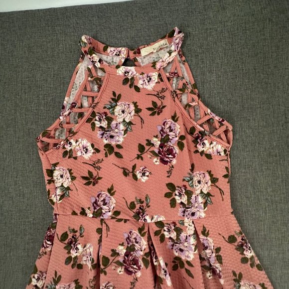 Rewind Floral Skater Dress Medium Sleeveless Pleated Peachy Color Brand New - Picture 3 of 15